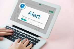 pare feu antivirus protection alerte securite concept attention 3 9 mai 2025
